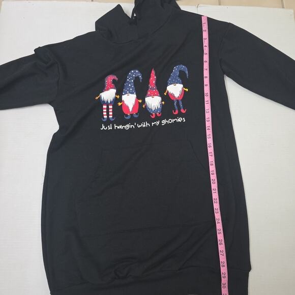Just Hangin With My Gnomes Pullover Hoodie Lightweight Oversized Small Holiday - Picture 5 of 6